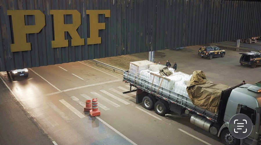 Imagem: apreensao de agrotoxicos PRF PRF apreende carga de agrotóxicos avaliada em R$ 1 milhão e prende motorista em Rondonópolis
