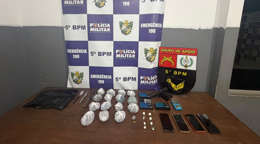 Imagem: apreensao de drogas PM encontra drogas, balanças e arma falsa durante buscas por suposta “boca de fumo” em Rondonópolis Imagem: apreensao de drogas PM encontra drogas, balanças e arma falsa durante buscas por suposta “boca de fumo” em Rondonópolis