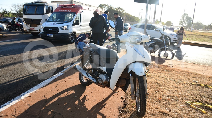 Imagem: bis da jovem Motociclista fica ferida após colisão com SUV em rotatória entre o Anel Viário e Avenida dos Estudantes Imagem: bis da jovem Motociclista fica ferida após colisão com SUV em rotatória entre o Anel Viário e Avenida dos Estudantes