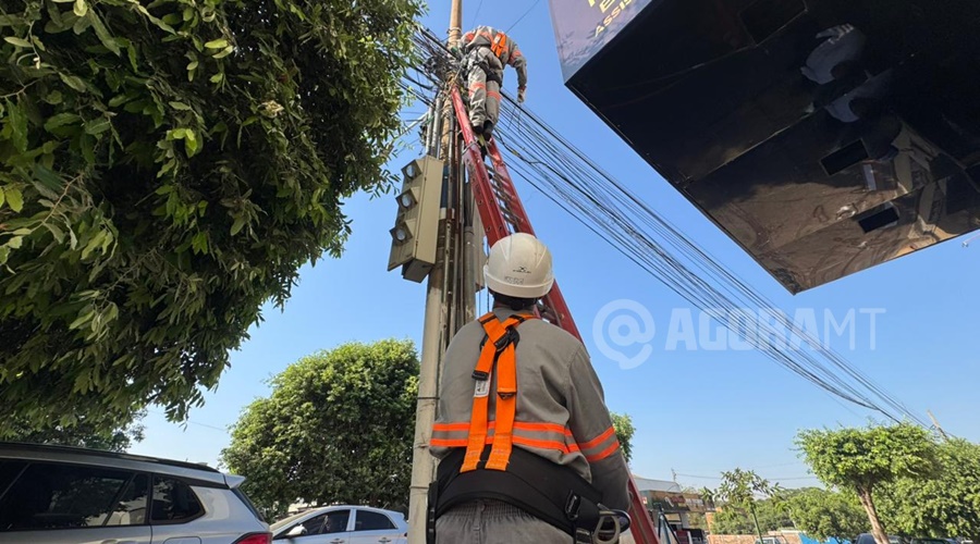 Imagem: energisa Energisa retira 13 toneladas de cabos irregulares em Rondonópolis em oito meses Imagem: energisa Energisa retira 13 toneladas de cabos irregulares em Rondonópolis em oito meses