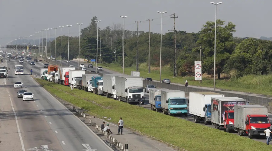 Imagem: frete de caminhao Lei garante frete mínimo no transporte rodoviário de cargas; saiba o que muda Imagem: frete de caminhao Lei garante frete mínimo no transporte rodoviário de cargas; saiba o que muda