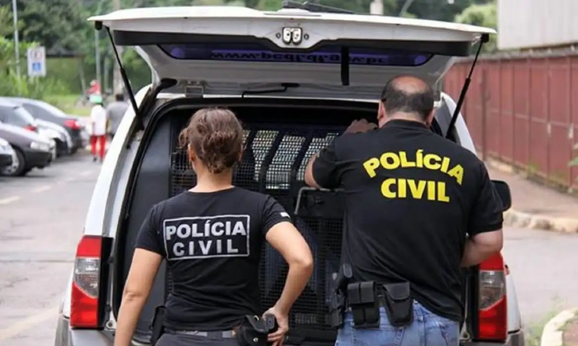 Imagem: policia civil do distrito federal faz operacao foto sinpol df Polícia Civil do Distrito Federal investiga suspeitos de planejar atentados no período eleitoral Imagem: policia civil do distrito federal faz operacao foto sinpol df Polícia Civil do Distrito Federal investiga suspeitos de planejar atentados no período eleitoral