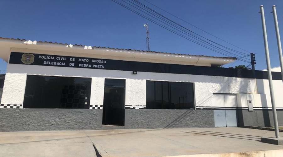 Imagem: DP Pedra Preta Polícia cumpre mandado e prende suspeito por exploração sexual em Pedra Preta