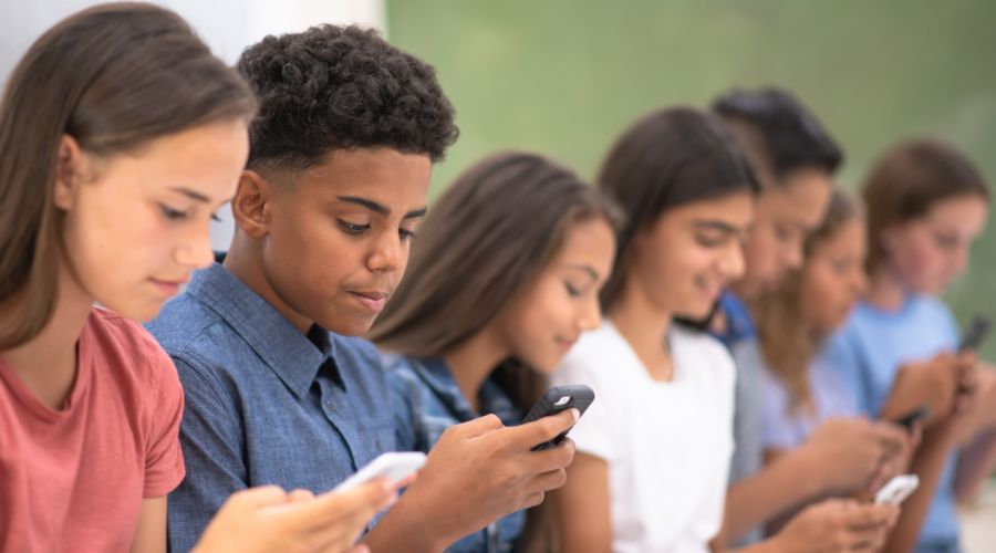 Imagem: ENQUADRAMENTO SITE 4 WhatsApp lança regras para controle parental no Brasil; entenda como funciona