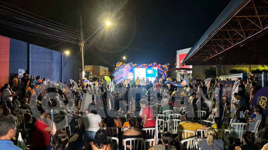 Imagem: Grande quantidade de pessoas estiveram na inauguracao Neles Farias lança candidatura a deputado estadual em Rondonópolis ao lado de Wellington Fagundes Imagem: Grande quantidade de pessoas estiveram na inauguracao Neles Farias lança candidatura a deputado estadual em Rondonópolis ao lado de Wellington Fagundes