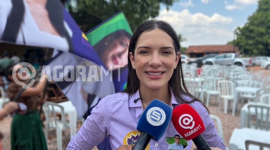 Imagem: JANAINA RIVA 3 Janaina, Neles e Zaeli apresentam propostas para comunidades rurais durante visita ao Naboreiro em Rondonópolis Imagem: JANAINA RIVA 3 Janaina, Neles e Zaeli apresentam propostas para comunidades rurais durante visita ao Naboreiro em Rondonópolis