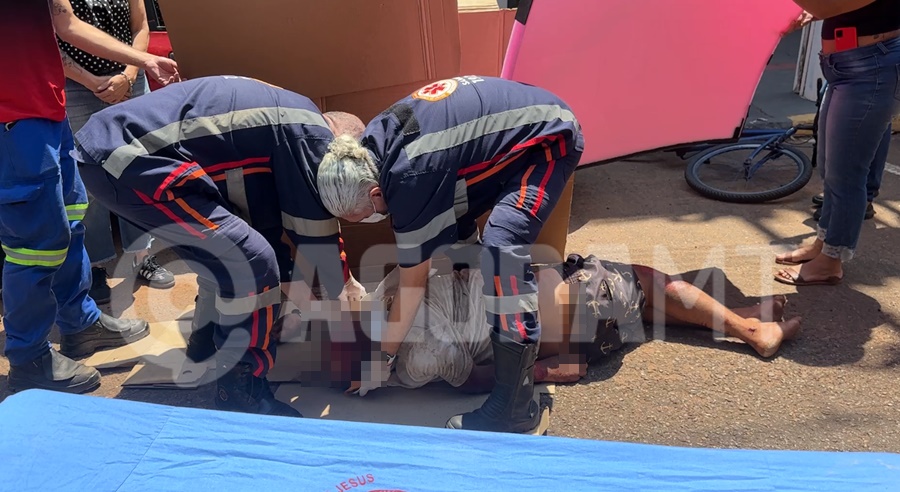 Imagem: Motociclista ficou ferido com suspeita de fratura Acidente envolvendo três veículos deixa motociclista ferido com suspeita de fratura na clavícula Imagem: Motociclista ficou ferido com suspeita de fratura Acidente envolvendo três veículos deixa motociclista ferido com suspeita de fratura na clavícula