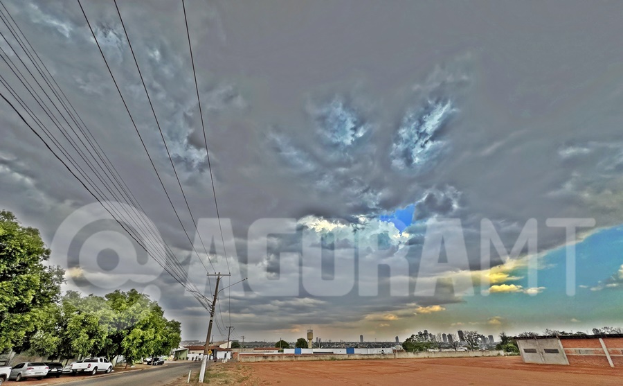 Imagem: Nuvens carregadas em Rondonopolis Após calor de mais de 40°C, chuva aparece na região e pode refrescar Rondonópolis Imagem: Nuvens carregadas em Rondonopolis Após calor de mais de 40°C, chuva aparece na região e pode refrescar Rondonópolis
