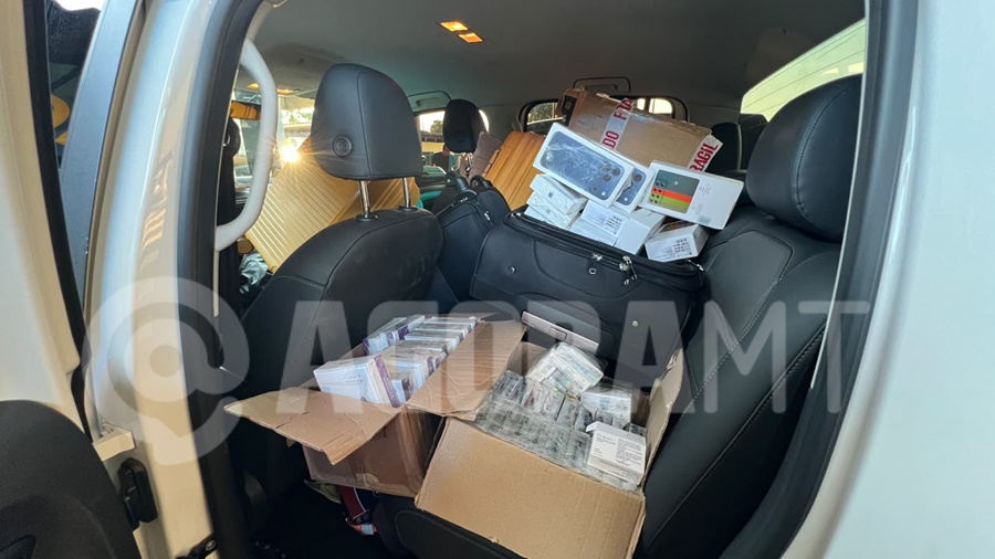 Imagem: Produtos apreendidos pela PRF PRF aborda duas caminhonetes e apreende perfumes e mais de 500 anabolizantes em Rondonópolis Imagem: Produtos apreendidos pela PRF PRF aborda duas caminhonetes e apreende perfumes e mais de 500 anabolizantes em Rondonópolis