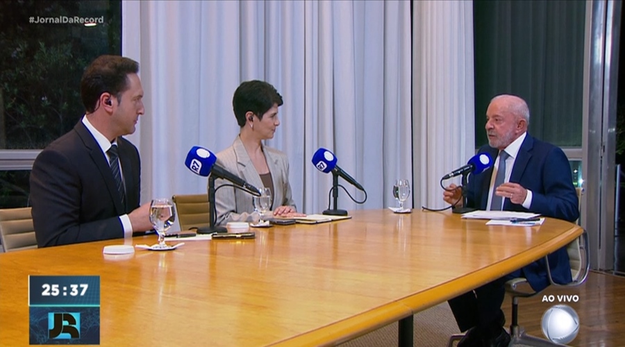 Imagem: Sabatina Lula Record 1 Em entrevista à Record Lula defende reforma profunda no Judiciário e diz que suspeitos no STF devem ser investigados Imagem: Sabatina Lula Record 1 Em entrevista à Record Lula defende reforma profunda no Judiciário e diz que suspeitos no STF devem ser investigados