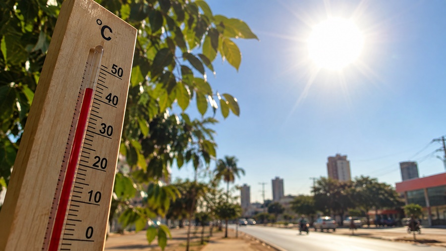 Imagem: Temperatura de 40oC Inmet emite aviso de grande perigo por onda de calor no fim de semana; Rondonópolis chega a 40ºC Imagem: Temperatura de 40oC Inmet emite aviso de grande perigo por onda de calor no fim de semana; Rondonópolis chega a 40ºC