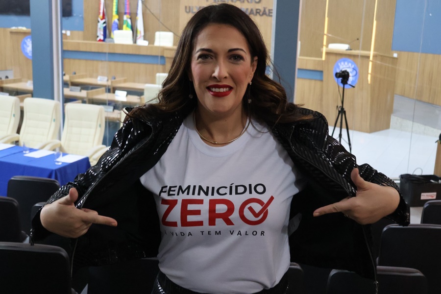 Imagem: Vereadora Luciana Horta 1 Luciana Horta defende casa de apoio para vítimas de violência Imagem: Vereadora Luciana Horta 1 Luciana Horta defende casa de apoio para vítimas de violência