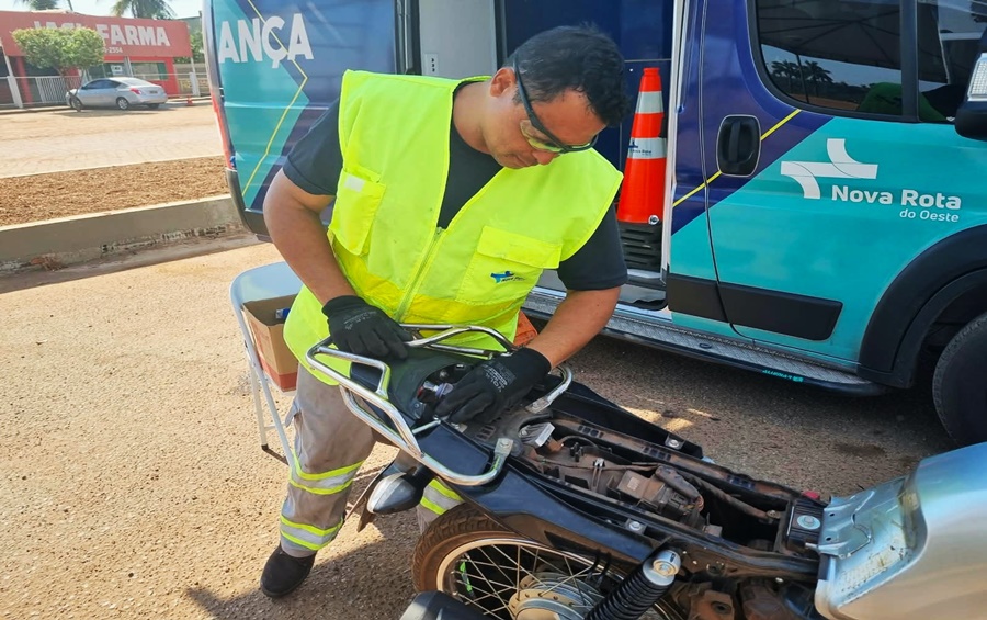 Imagem: Vistorias em motocicletas Nova Rota e PRF orientam mais de 400 motociclistas em ação de segurança na BR-163/364 Imagem: Vistorias em motocicletas Nova Rota e PRF orientam mais de 400 motociclistas em ação de segurança na BR-163/364