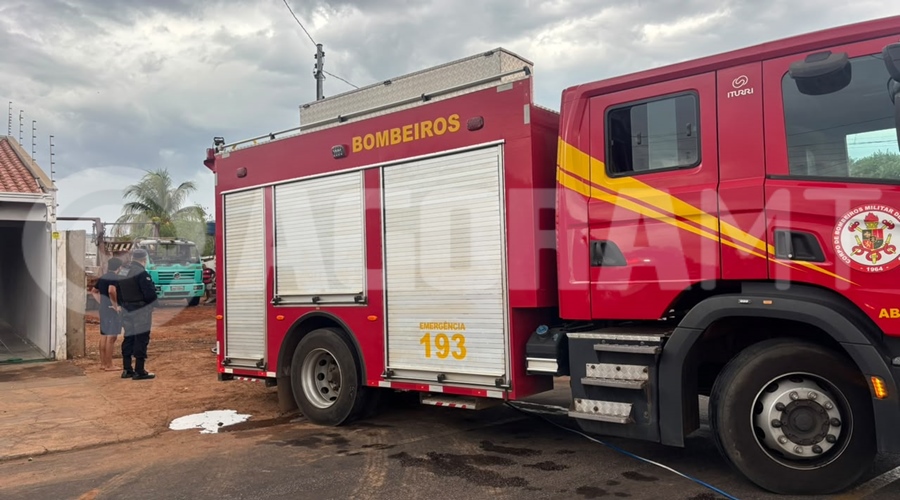 Imagem: WhatsApp Image 2026 09 05 at 13.39.44 Caminhão pega fogo em terreno de empresa de caçambas e mobiliza Corpo de Bombeiros em Rondonópolis