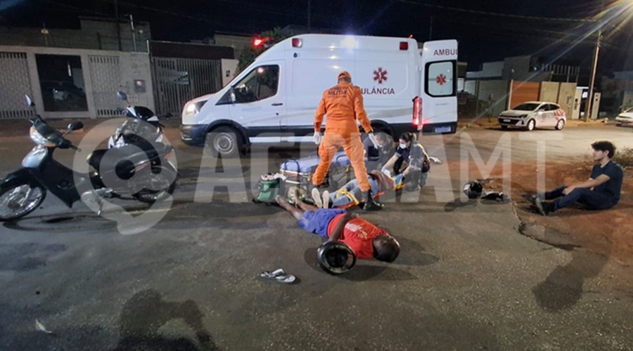 Imagem: acidente motos Colisão entre duas motos deixa três feridos no bairro Granville em Rondonópolis Imagem: acidente motos Colisão entre duas motos deixa três feridos no bairro Granville em Rondonópolis