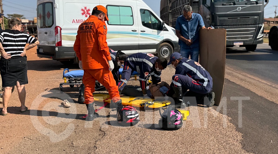 Imagem: acidente na 364 Motociclista fica ferida após colidir contra traseira de carro na BR-364 em Rondonópolis Imagem: acidente na 364 Motociclista fica ferida após colidir contra traseira de carro na BR-364 em Rondonópolis