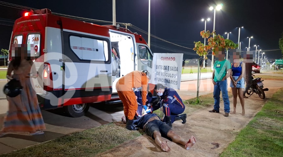 Imagem: acidente rotatoria Senhor de 52 anos perde controle da moto e fica ferido após bater em meio-fio em Rondonópolis Imagem: acidente rotatoria Senhor de 52 anos perde controle da moto e fica ferido após bater em meio-fio em Rondonópolis