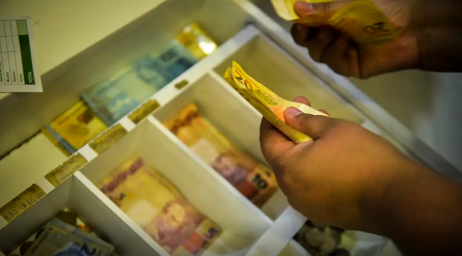 Imagem: cats 1 Índice usado para reajustar salários registra queda de 0,32% em agosto; aponta IBGE Imagem: cats 1 Índice usado para reajustar salários registra queda de 0,32% em agosto; aponta IBGE