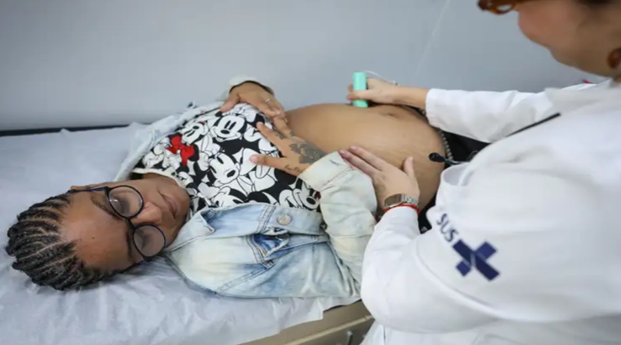 Imagem: gravida vacinando 1 Só 55% das gestantes estão vacinadas contra a covid-19 no Brasil, aponta Ministério da Saúde Imagem: gravida vacinando 1 Só 55% das gestantes estão vacinadas contra a covid-19 no Brasil, aponta Ministério da Saúde