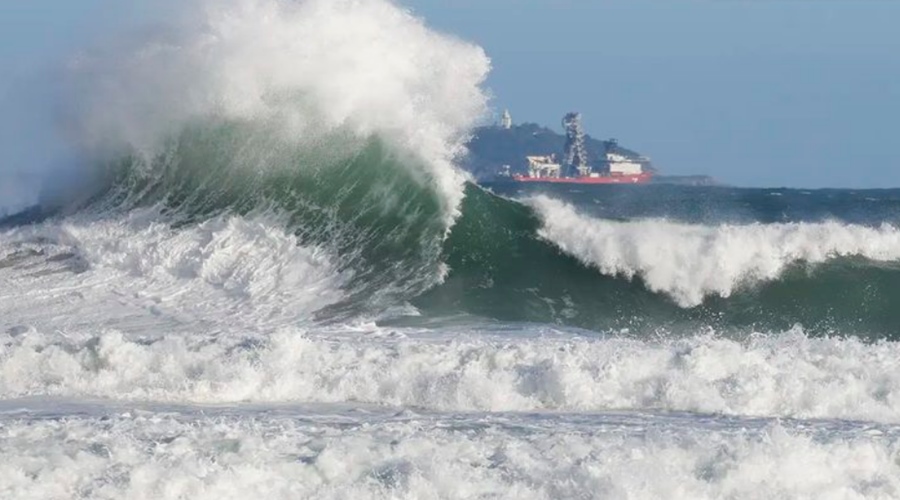 Imagem: mar em furia El Niño: probabilidade de 75% de ser o evento climático mais forte registrado desde 1950 Imagem: mar em furia El Niño: probabilidade de 75% de ser o evento climático mais forte registrado desde 1950