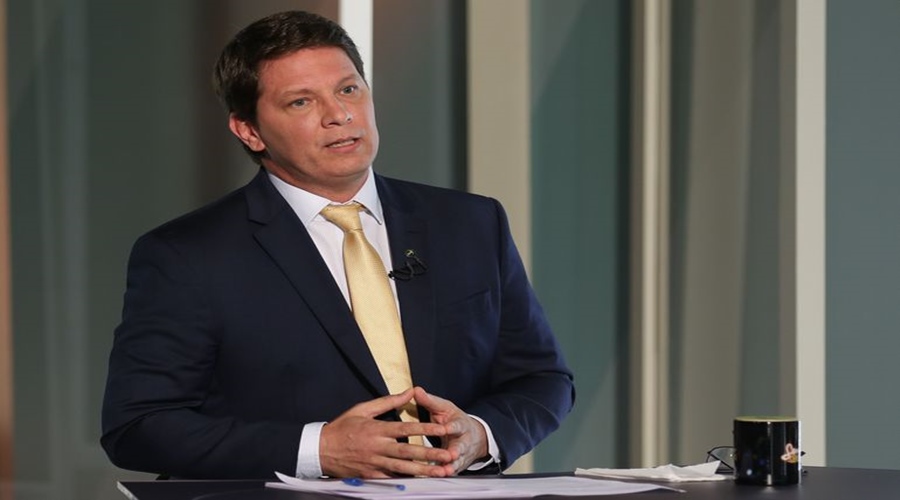 Imagem: mariofrias Dino mira Mario Frias e proíbe deputado de deixar o país em investigação sobre filme de Bolsonaro Imagem: mariofrias Dino mira Mario Frias e proíbe deputado de deixar o país em investigação sobre filme de Bolsonaro