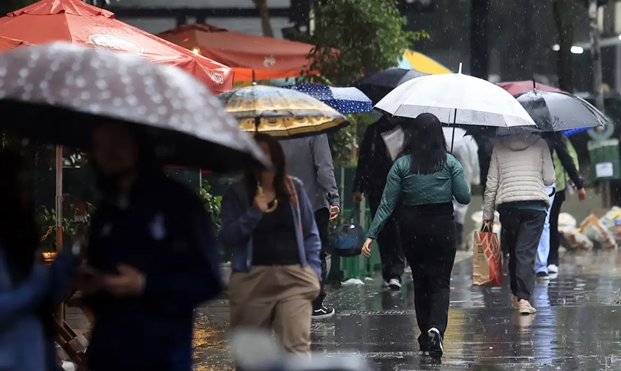 Imagem: tempo chuvoso Mato Grosso tem alerta laranja para temporais com chuva intensa, rajadas de vento e descargas elétricas Imagem: tempo chuvoso Mato Grosso tem alerta laranja para temporais com chuva intensa, rajadas de vento e descargas elétricas