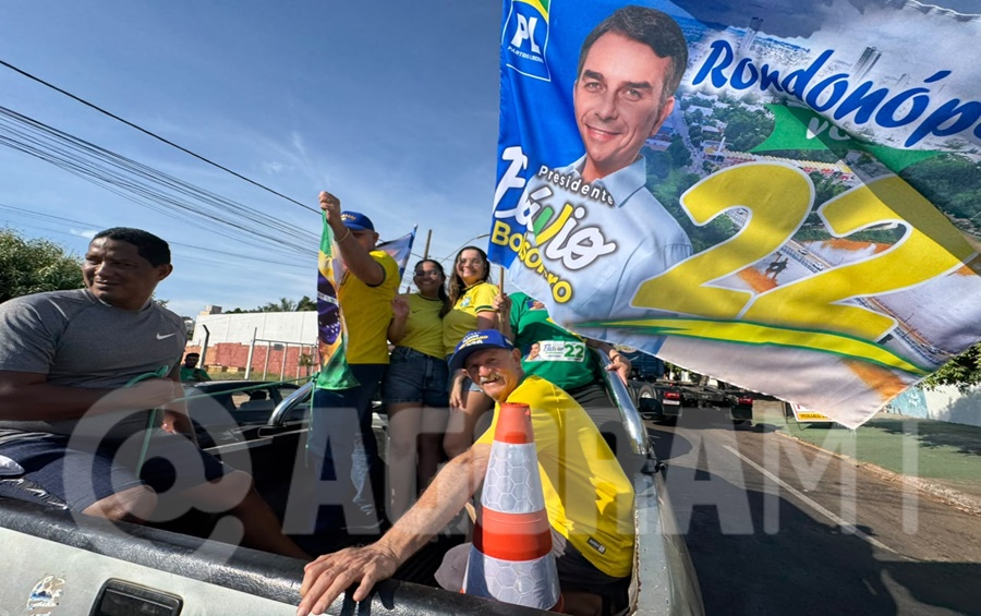 Imagem: Carreata Flavio Bolsonaro 05 Carreata de Flávio Bolsonaro mobiliza apoiadores com carros e motos em Rondonópolis Imagem: Carreata Flavio Bolsonaro 05 Carreata de Flávio Bolsonaro mobiliza apoiadores com carros e motos em Rondonópolis