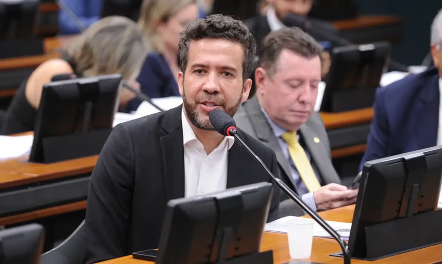 Imagem: Deputado Janunes Deputado André Janones tem alta hospitalar após ser internado com quadro de arritmia cardíaca Imagem: Deputado Janunes Deputado André Janones tem alta hospitalar após ser internado com quadro de arritmia cardíaca