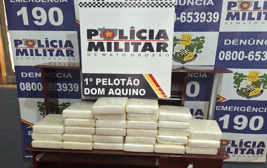 Imagem: Droga apreendida em Dom Aquino Dois suspeitos por tráfico de drogas são presos pela PM transportando cerca de 30 kg de cocaína em Dom Aquino
