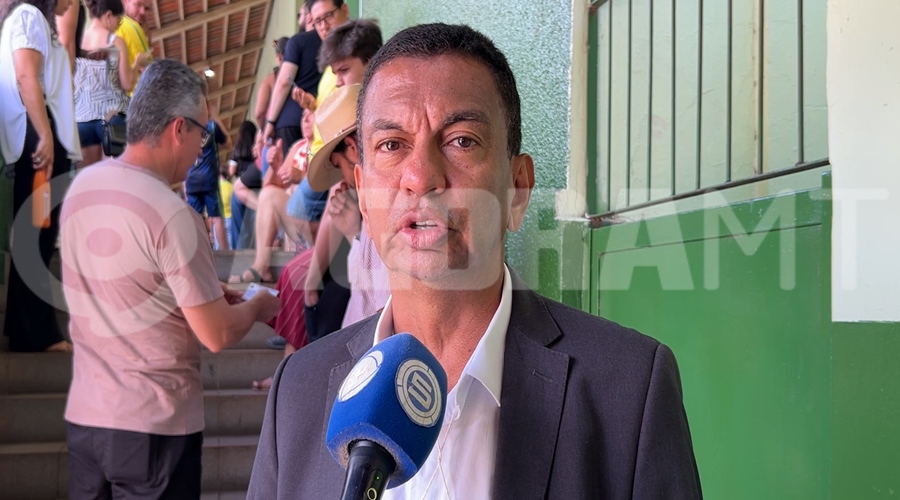Juiz eleitoral acompanha votação em Rondonópolis, MT