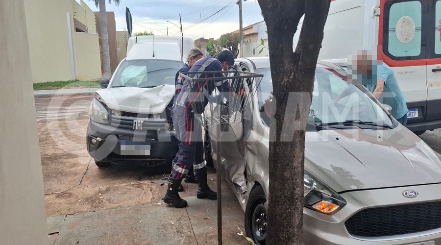 Colisão entre veículos deixa mulher ferida em Rondonópolis, MT