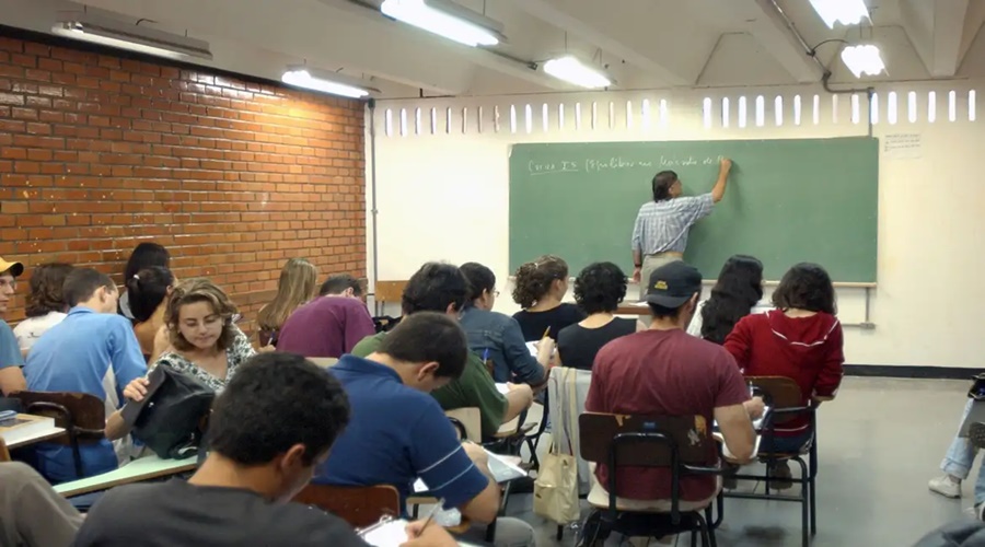 Imagem: PROFESSOR Aberta inscrição para seleção de professor elaborador do Enade 2027 Imagem: PROFESSOR Aberta inscrição para seleção de professor elaborador do Enade 2027