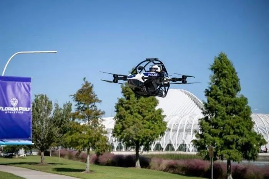 Imagem: Viatura voadora EUA apresentam primeira viatura voadora e surpreendem com nova tecnologia de transporte Imagem: Viatura voadora EUA apresentam primeira viatura voadora e surpreendem com nova tecnologia de transporte