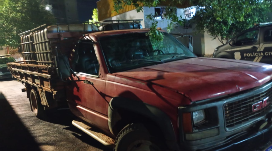 Imagem: diesel furtado 3 Suspeitos são presos em flagrante transportando mais de 4 mil litros de diesel furtado em zona rural de Rondonópolis