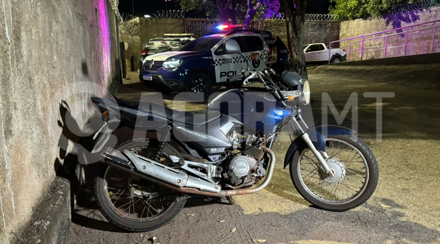 Imagem: moto apreendida Casal é detido com drogas e motocicleta usada para entregas no Jardim Brasília Imagem: moto apreendida Casal é detido com drogas e motocicleta usada para entregas no Jardim Brasília
