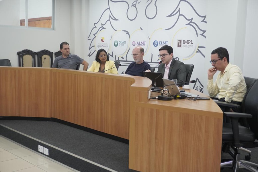 Imagem: reuniao na ALMT Diretrizes Orçamentárias para 2027 são debatidas em audiência pública na Assembleia Legislativa